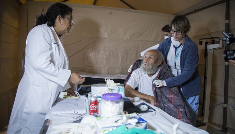 Activan línea de apoyo para información de personas rescatadas en el canal del Río Tijuana (2)