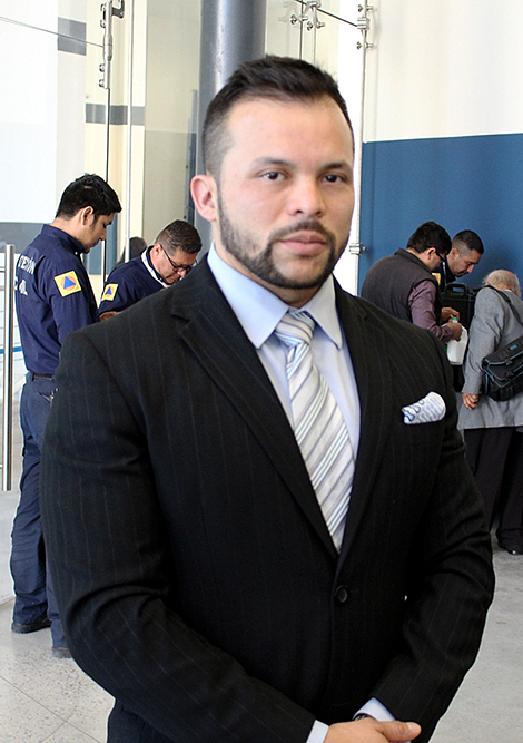 Lic. Álvaro González 2