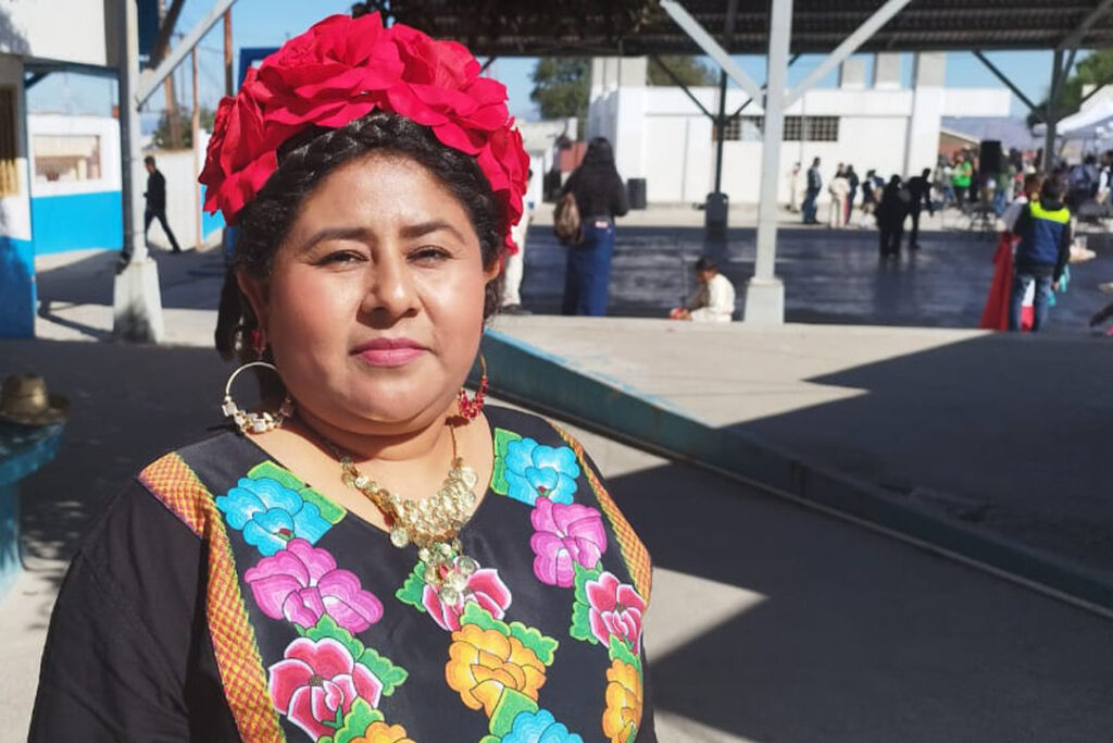 Xóchitl Ramírez Caballero - Dir. Escuela Primaria Indígena Juan José De Los Reyes Martínez “El Pípila” 