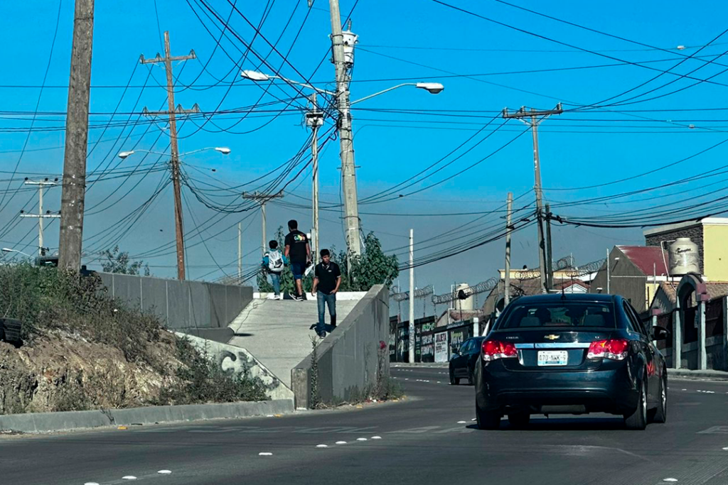 •	Un programa de verificación vehicular podría generar por lo menos 200 millones de pesos