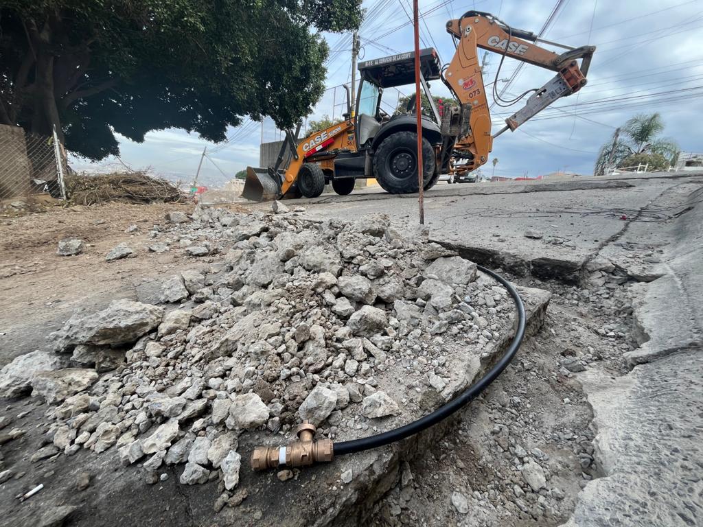 Restablecen agua potable en la colonia lomas conjunto residencial
